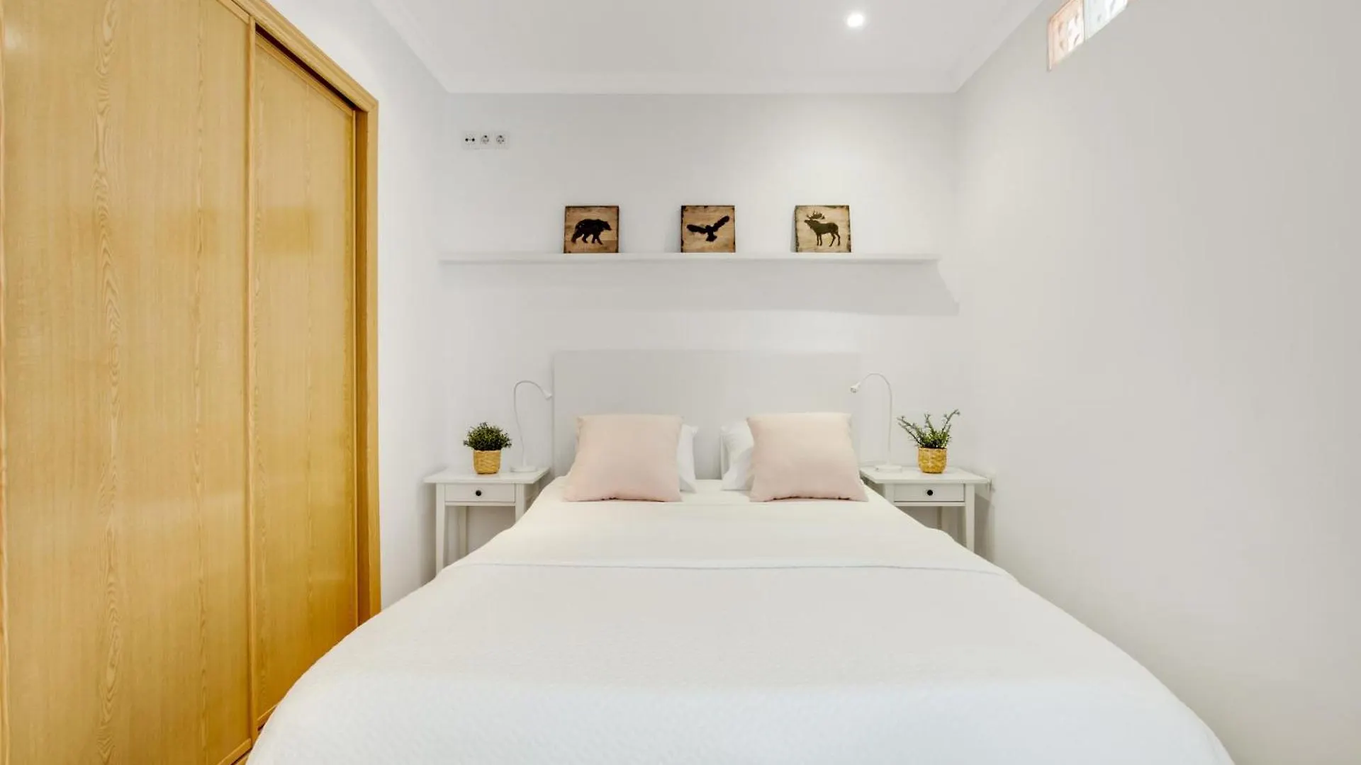 Suite Eden Torremolinos Apartment